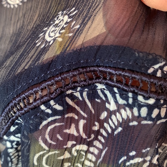 A.N.A. A New Approach Top with Cap Sleeves , Size Medium - Picture 10 of 16